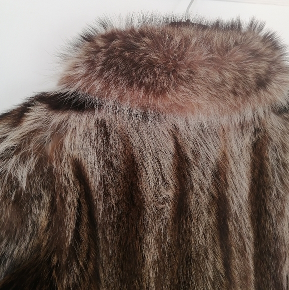 Vintage Fur Coat - Picture 5 of 11